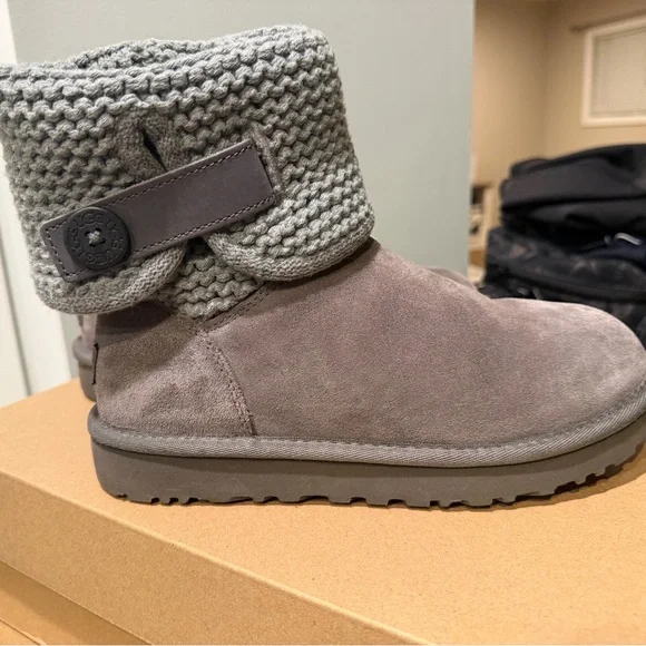Ugg shaina boot Gray Knit Cuff Boots - Picture 4 of 9